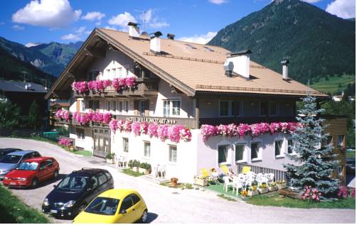 Imagen de la habitación del Hotel Villa Mozart. Foto 2