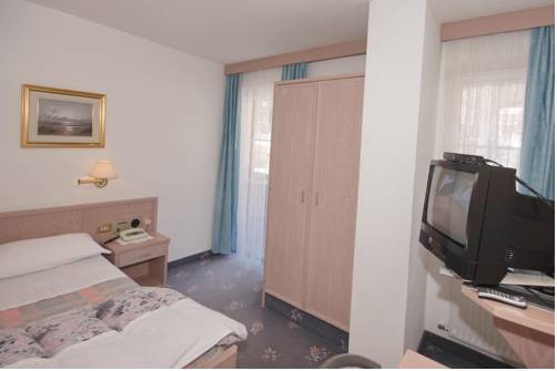Imagen de la habitación del Hotel Villa Mozart. Foto 11