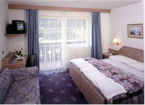 Imagen de la habitación del Hotel Villa Mozart. Foto 13