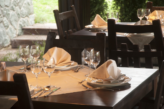 Imagen del bar/restaurante del Hotel Villa Mukinja. Foto 6