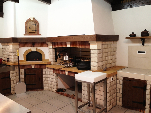 Imagen del bar/restaurante del Hotel Villa Mukinja. Foto 7