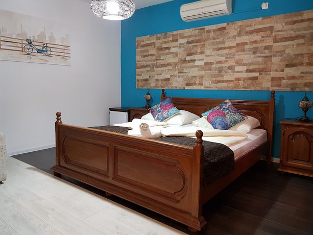 Imagen de la habitación del Hotel Villa Nadin. Foto 5