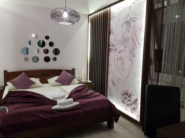 Imagen de la habitación del Hotel Villa Nadin. Foto 8