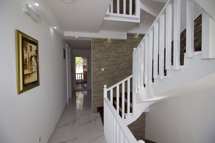 Imagen de los interiores del Hotel Villa Nadin. Foto 16