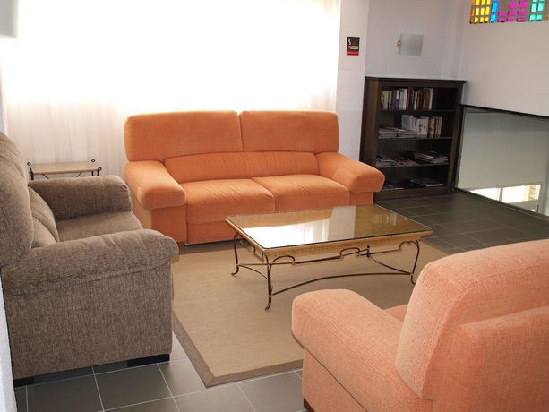 Imagen de los interiores del Hotel Villa Naranjos. Foto 12