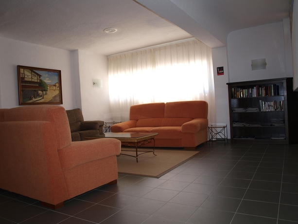 Imagen de la habitación del Hotel Villa Naranjos. Foto 10