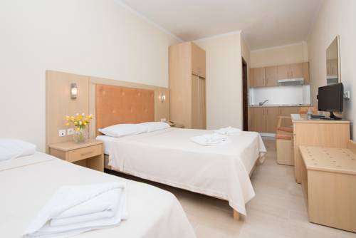 Imagen de la habitación del Hotel Villa Natassa. Foto 4