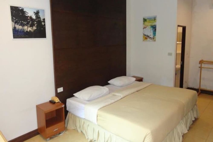 Imagen de la habitación del Hotel Villa Navin Resort. Foto 2