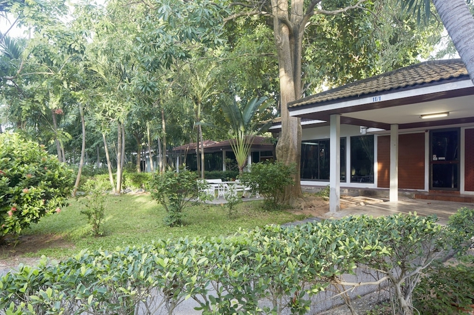 Imagen de la habitación del Hotel Villa Navin Resort. Foto 10