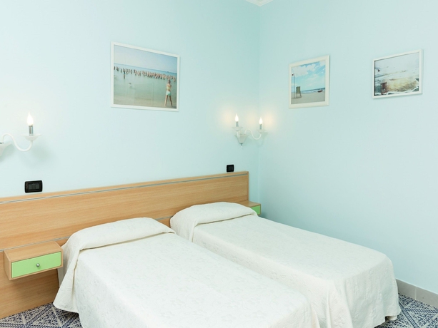 Imagen de la habitación del Hotel Villa Nefele. Foto 11