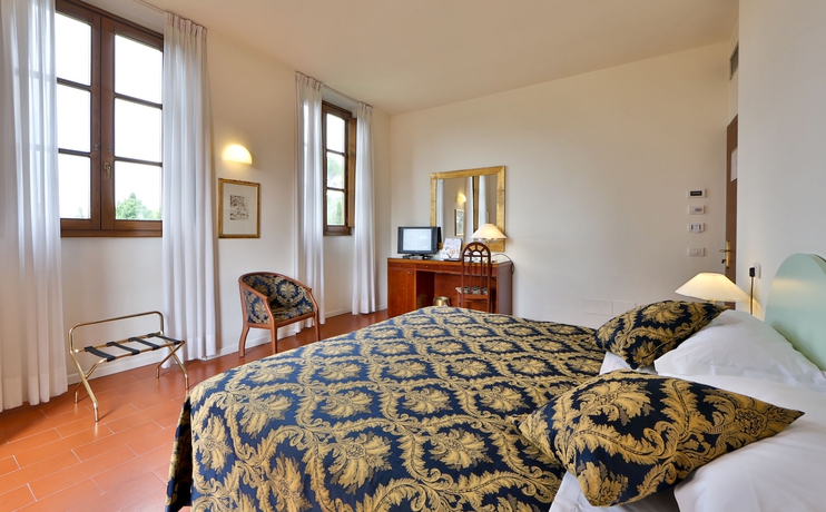 Imagen de la habitación del Hotel Villa Neroli. Foto 4