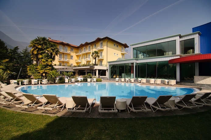 Imagen de la piscina del Hotel Villa Nicolli Romantic Resort - Adults Only. Foto 12