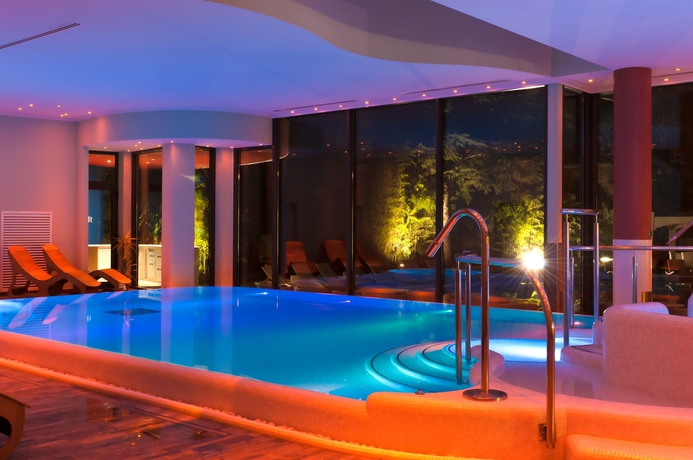 Imagen de la piscina del Hotel Villa Nicolli Romantic Resort - Adults Only. Foto 16