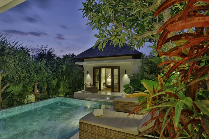 Imagen de la piscina del Hotel Villa Nikara. Foto 19