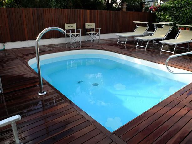 Imagen de la piscina del Hotel Villa Nora, Bellaria-Igea Marina. Foto 20