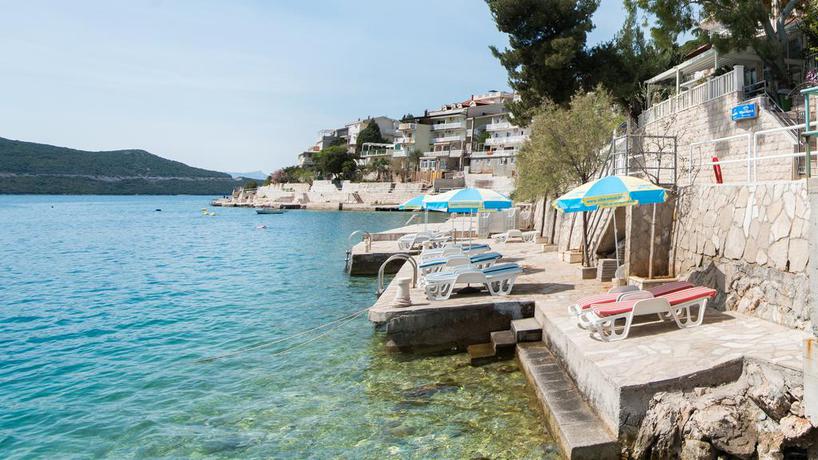 Imagen de los exteriores del Hotel Villa Nova, Neum. Foto 9