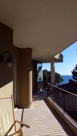 Imagen de la habitación del Hotel Villa Oasis Residence. Foto 7