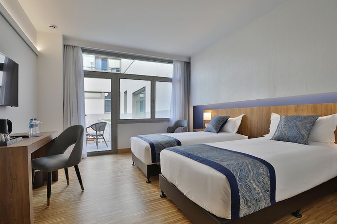 Imagen de la habitación del Hotel Villa Odón. Foto 6