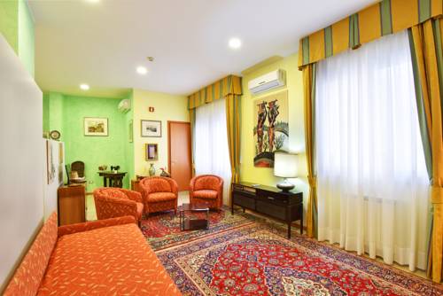 Imagen de la habitación del Hotel Villa Olga. Foto 6