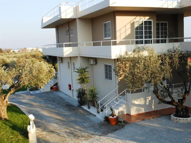 Imagen de los exteriores del Hotel Villa Olive Grove. Foto 15