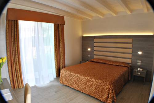 Imagen de la habitación del Hotel Villa Olivo. Foto 6