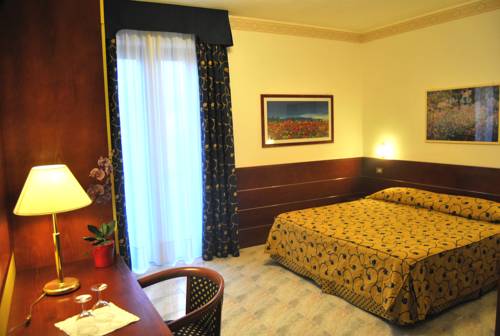 Imagen de la habitación del Hotel Villa Olivo. Foto 10
