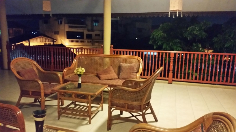 Imagen de los exteriores del Hotel Villa Oranje. Foto 11