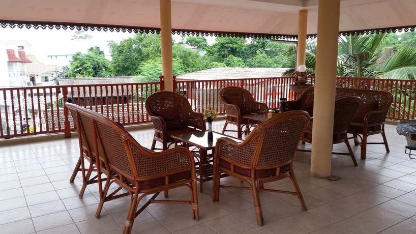 Imagen de los exteriores del Hotel Villa Oranje. Foto 12