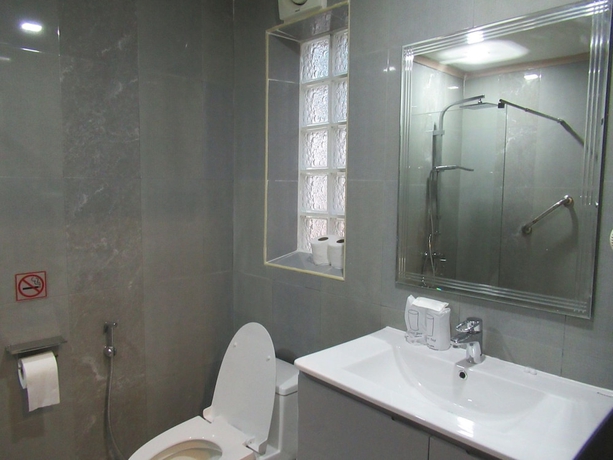 Imagen de la habitación del Hotel Villa Oranje Pattaya. Foto 4
