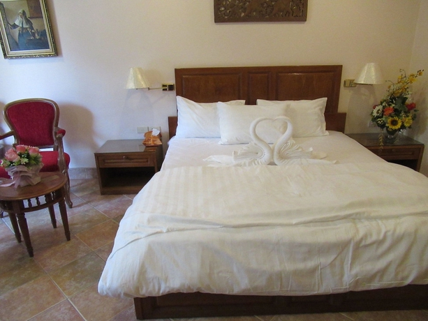 Imagen de la habitación del Hotel Villa Oranje Pattaya. Foto 9