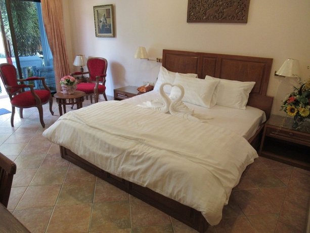 Imagen de la habitación del Hotel Villa Oranje Pattaya. Foto 15