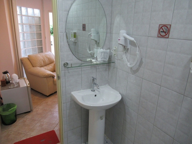 Imagen de la habitación del Hotel Villa Oranje Pattaya. Foto 17
