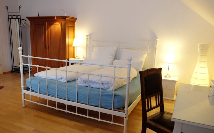 Imagen de la habitación del Hotel Villa Orchard Frankfurt. Foto 7