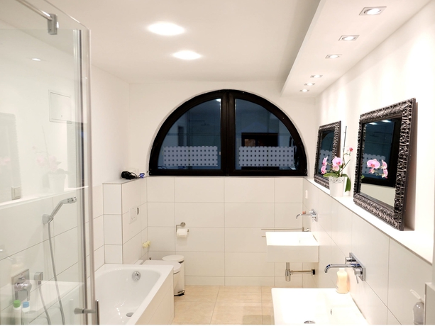 Imagen de la habitación del Hotel Villa Orchard Frankfurt. Foto 10