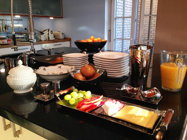 Imagen del bar/restaurante del Hotel Villa Orchard Frankfurt. Foto 3