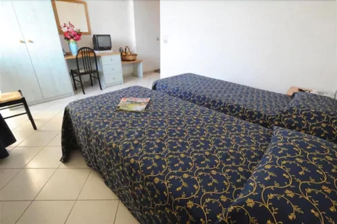Imagen de la habitación del Hotel Villa Orchidea, Vittoria. Foto 7