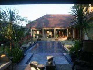 Imagen general del Hotel Villa Pakem Yogyakarta. Foto 12