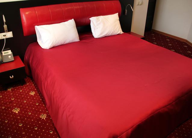 Imagen de la habitación del Hotel Villa Palace. Foto 3