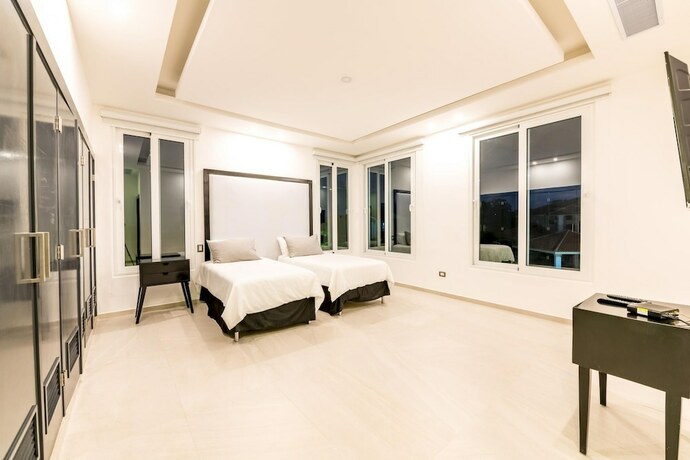 Imagen general del Hotel Villa Palma for Rent in Punta Cana - Ultra Modern Villa With Chef Maid. Foto 11