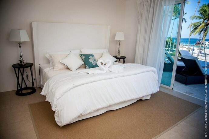 Imagen de la habitación del Hotel Villa Pandora Luxury Beachfront Villa in Los Corales Bavaro. Foto 19