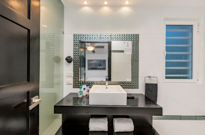 Imagen general del Hotel Villa Pandora Luxury Beachfront Villa in Los Corales Bavaro. Foto 11