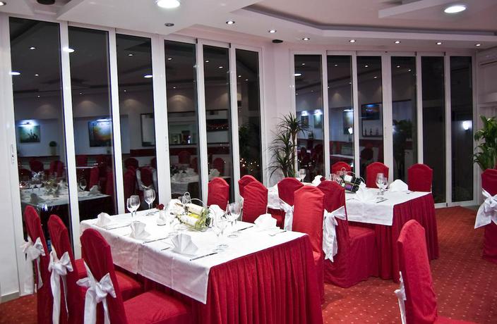 Imagen del bar/restaurante del Hotel Villa Panorama. Foto 3