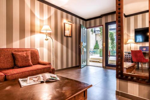 Imagen de la habitación del Hotel Villa Pantheon. Foto 16