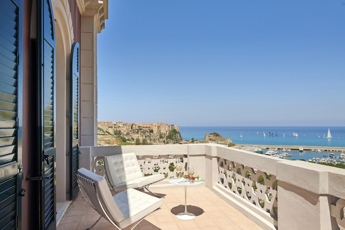 Imagen de la habitación del Hotel Villa Paola. Foto 12