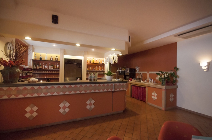 Imagen de los interiores del Hotel Villa Paradiso, Passignano Sul Trasimeno. Foto 11