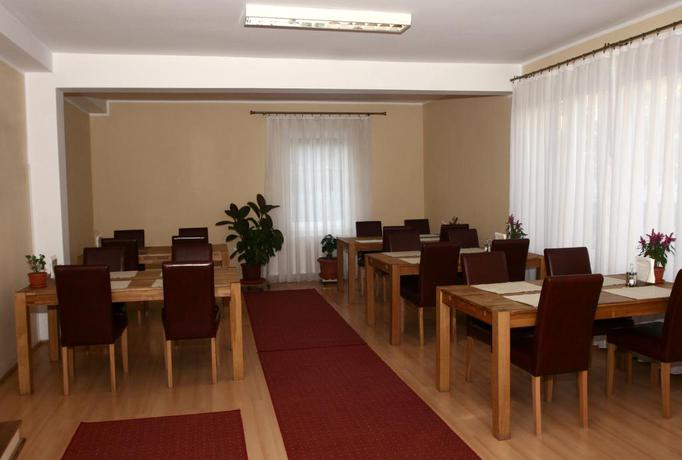 Imagen de los interiores del Hotel Villa Parc. Foto 6