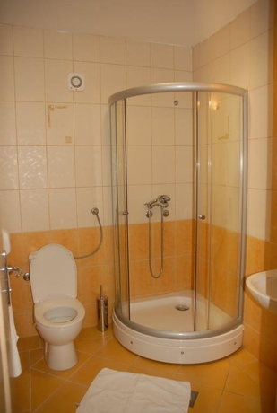 Imagen general del Hotel Villa Park, Mostar. Foto 9