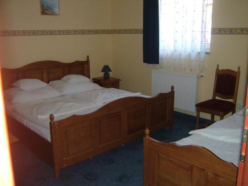 Imagen de la habitación del Hotel Villa Park, Szilv&aacute;sv&aacute;rad. Foto 7