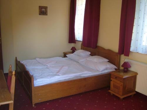 Imagen de la habitación del Hotel Villa Park, Szilv&aacute;sv&aacute;rad. Foto 8