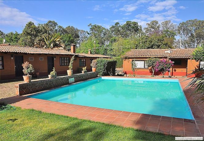 Imagen de la piscina del Hotel Villa Patzcuaro Garden and RV Park. Foto 14